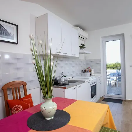 Goldfinch Estate Apartment Banjole Room photo