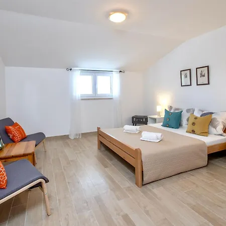 Goldfinch Estate Apartment Banjole Room photo