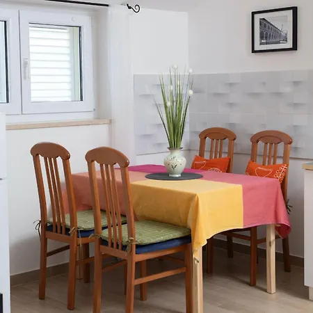 Goldfinch Estate Apartment Banjole Room photo