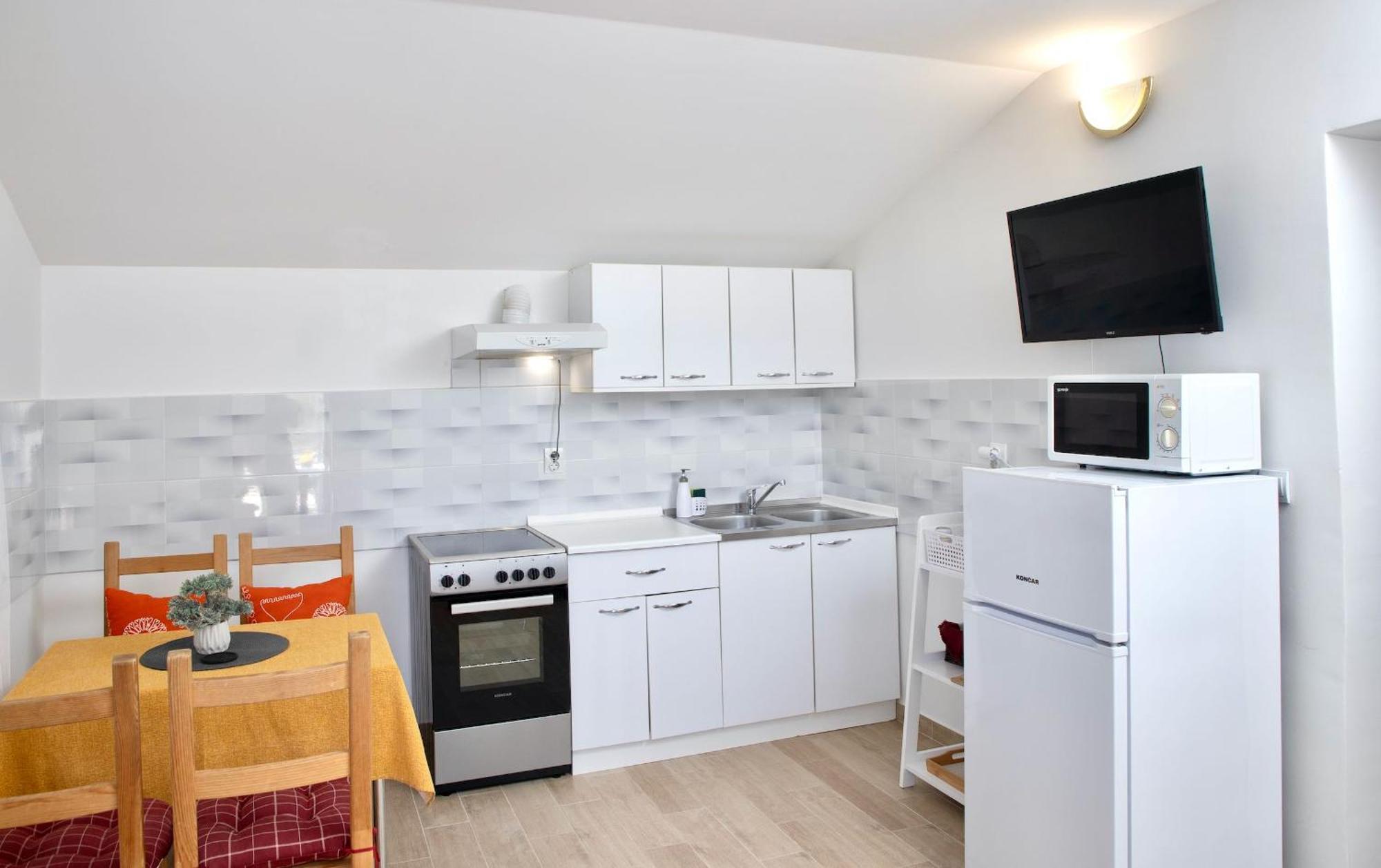 Goldfinch Estate Apartment